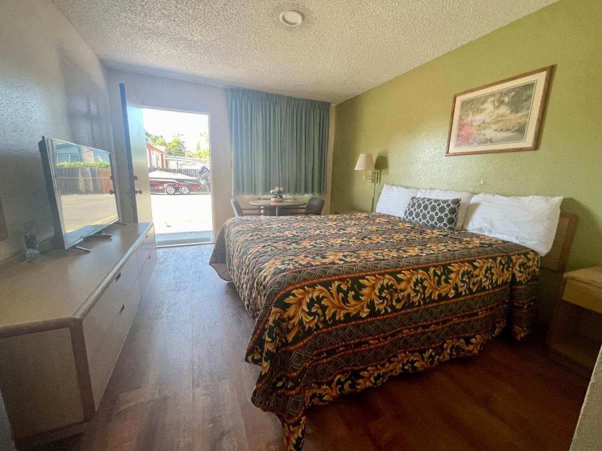 Regency Inn Lakeport Εξωτερικό φωτογραφία