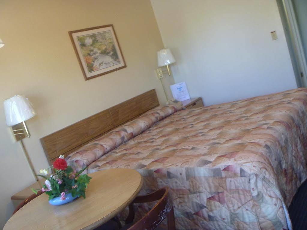 Regency Inn Lakeport Εξωτερικό φωτογραφία